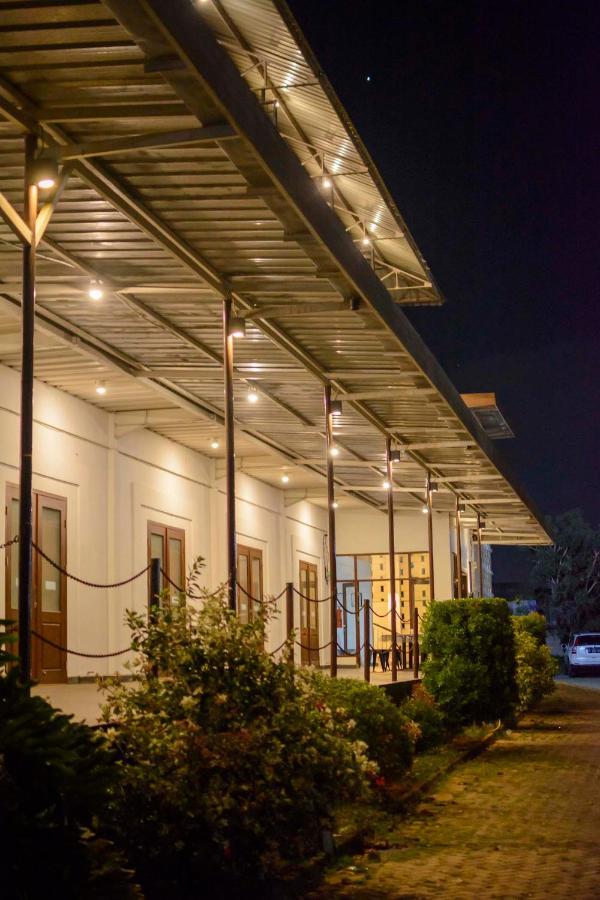 Wisma Amandari Bandar Lampung Buitenkant foto