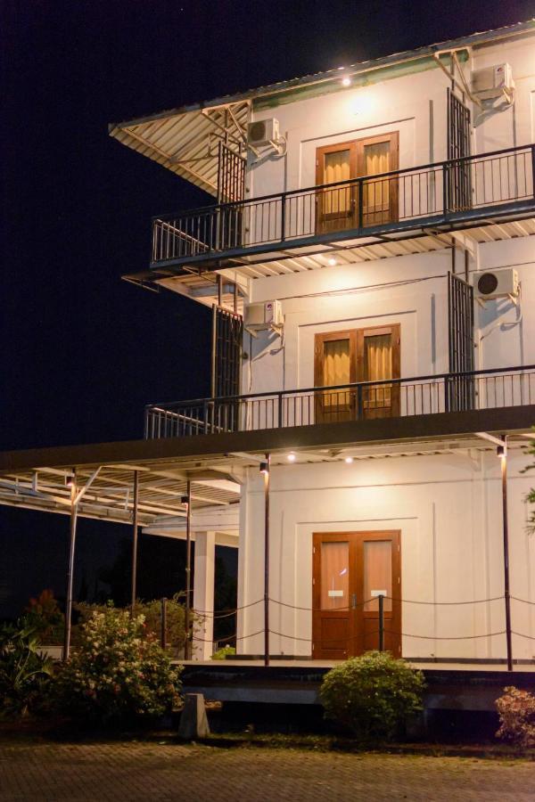 Wisma Amandari Bandar Lampung Buitenkant foto